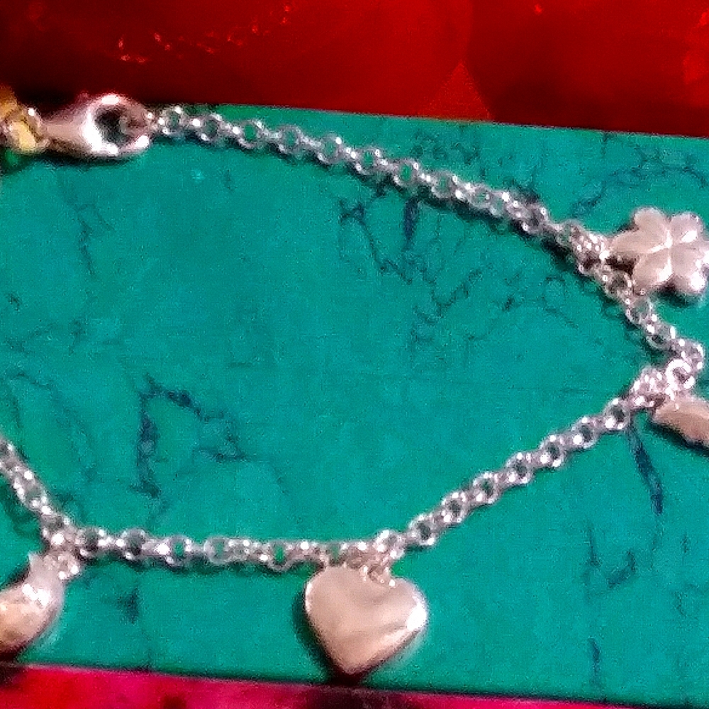 STERLING MULTI CHARMS BRACELET. 7" (B-102143)